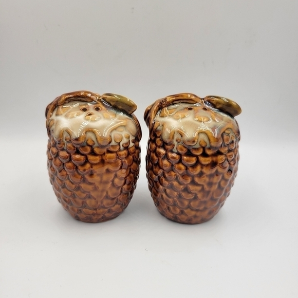 Vtg Acorn Ceramic Salt & Pepper Shakers - Picture 1 of 5